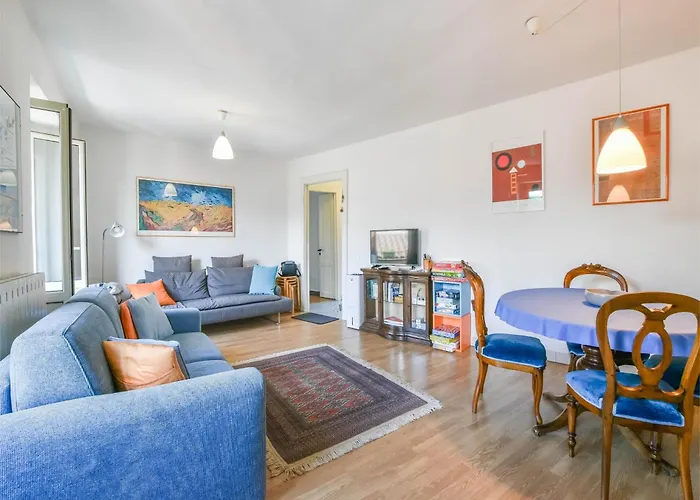 Dom wakacyjny Beautiful Near Maggiore *